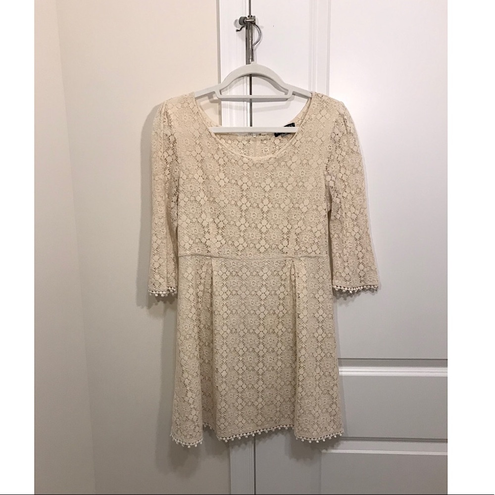Off White 3/4 Sleeve Lace Dress